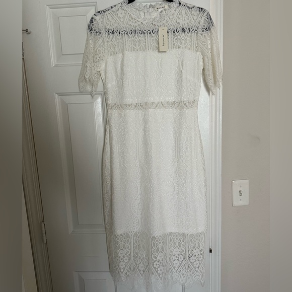 Francesca White Lace Midi Cocktail Dress- NWT size Small. - Picture 4 of 5